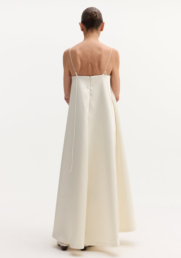 Voluminous satin dress | ivory
