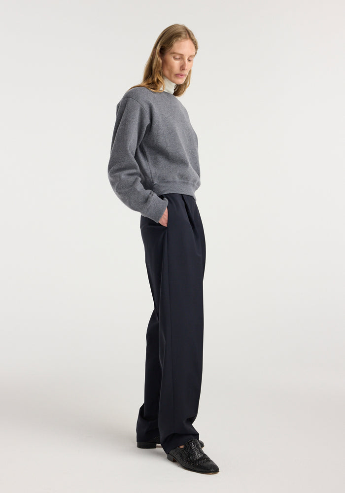 Statement shoulder crewneck | mid grey melange