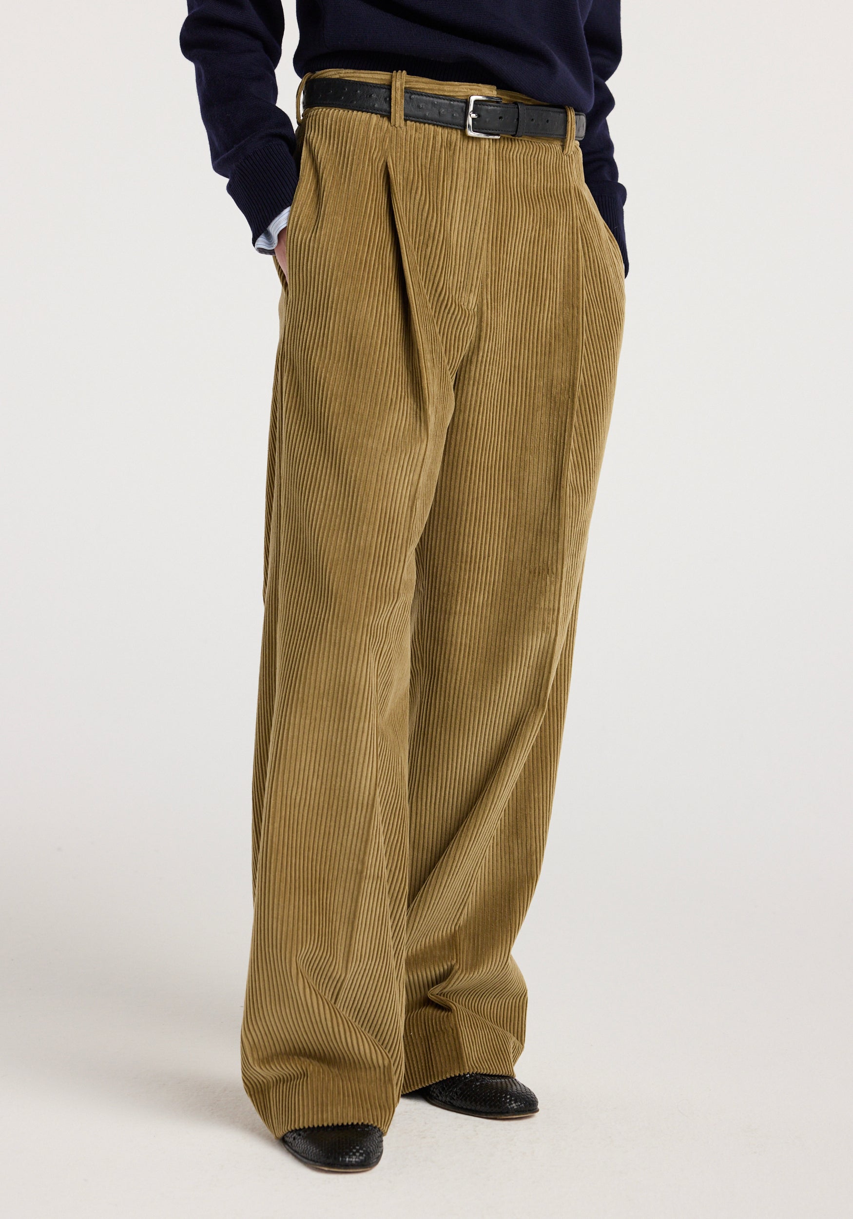 Ted - Lower waist corduroy trousers | beige