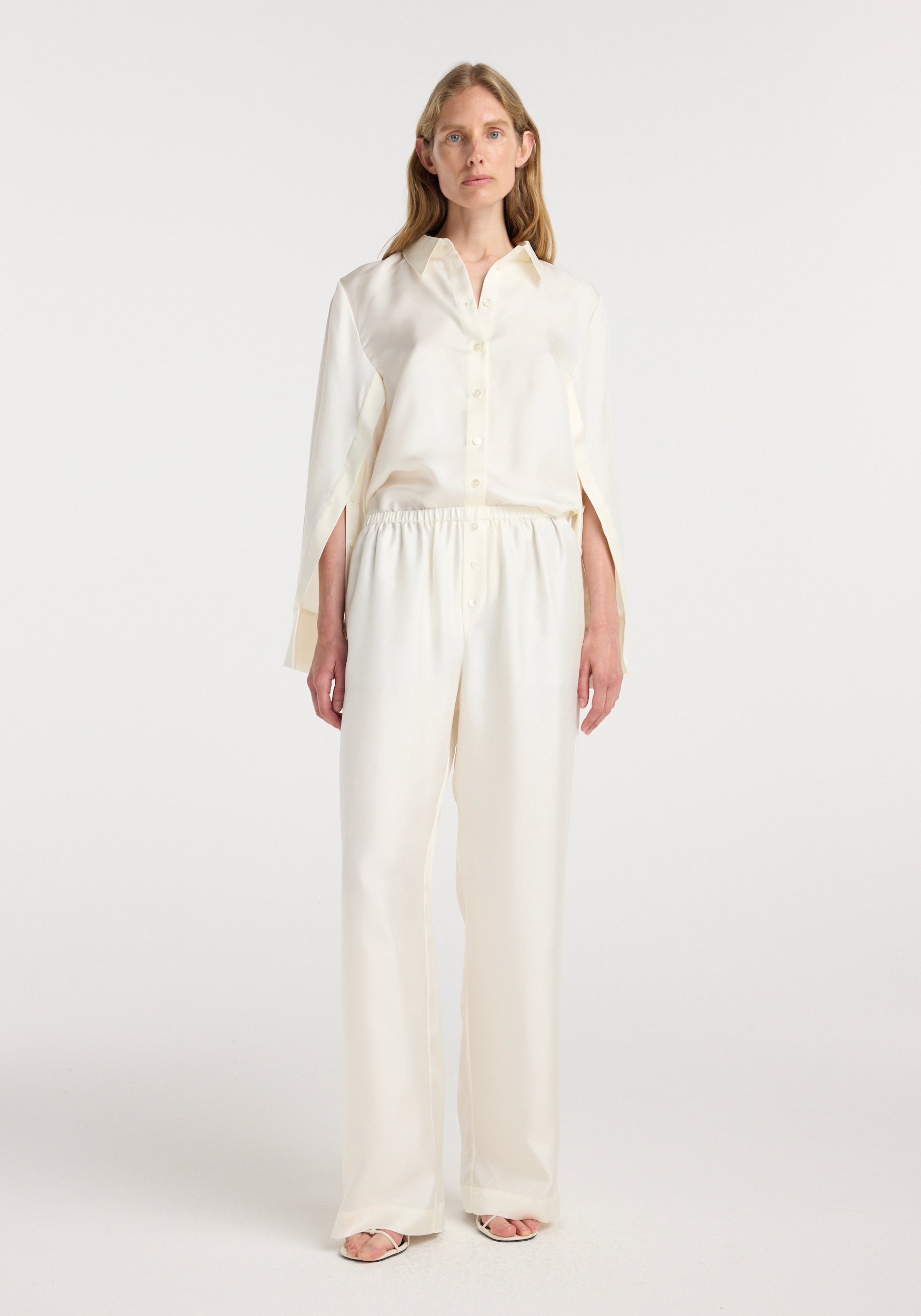 Silk relaxed trousers | cream