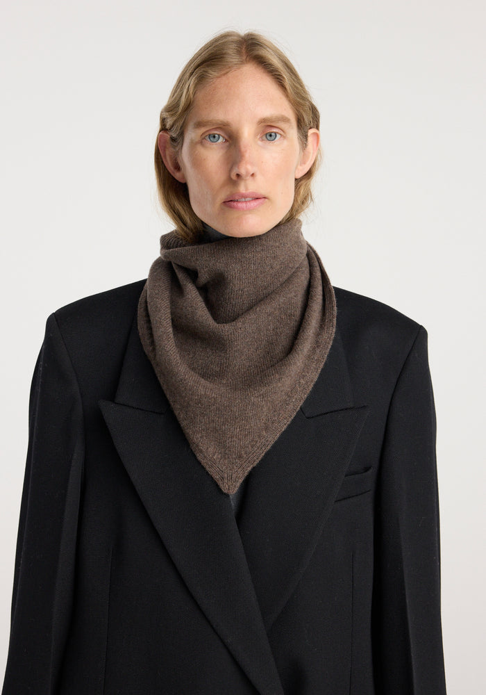 Small knitted triangle scarf | taupe melange