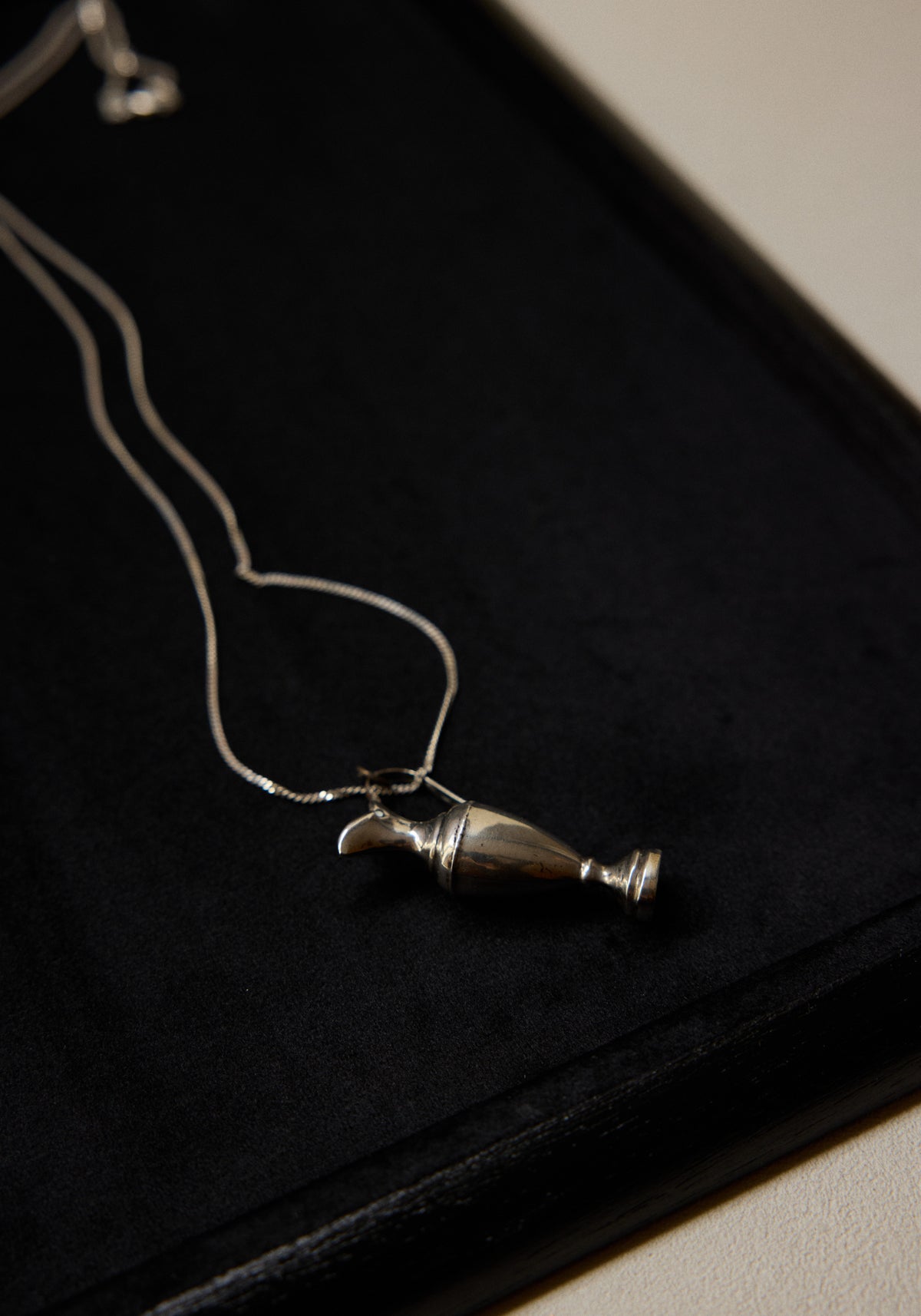 Dutch Silver Miniatures, Jug necklace | silver